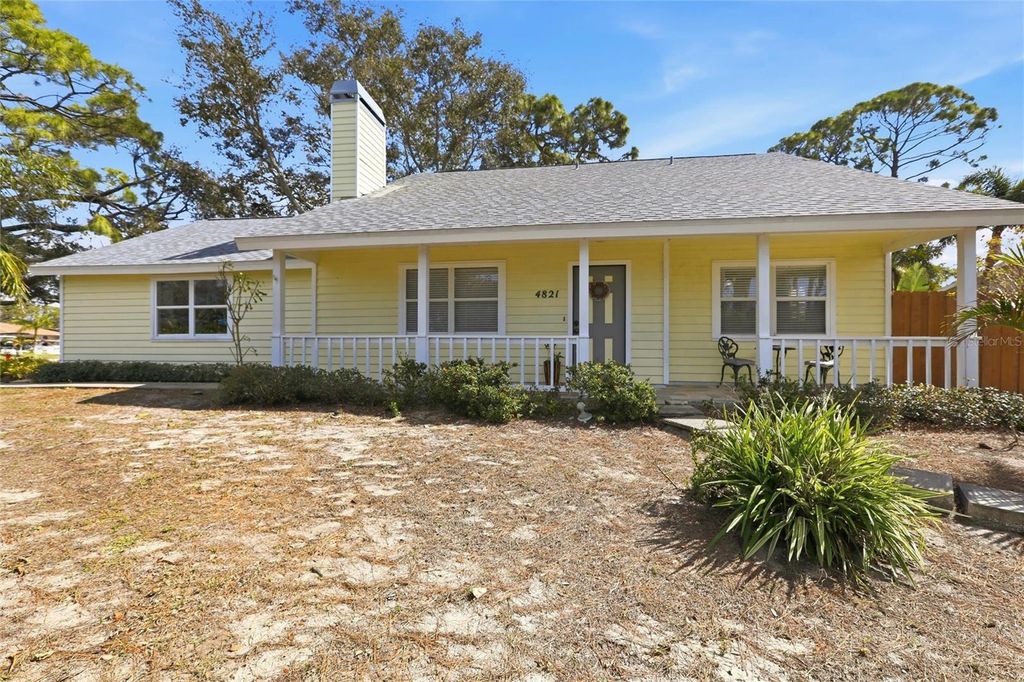 Photo of 4821 Egret Road, Venice, FL 34293 (MLS # A4683087)