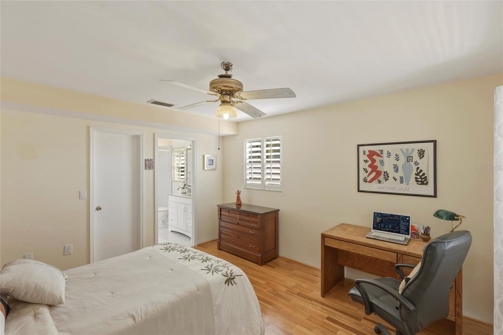 SOUTH VENICE UNIT 06 - Residential