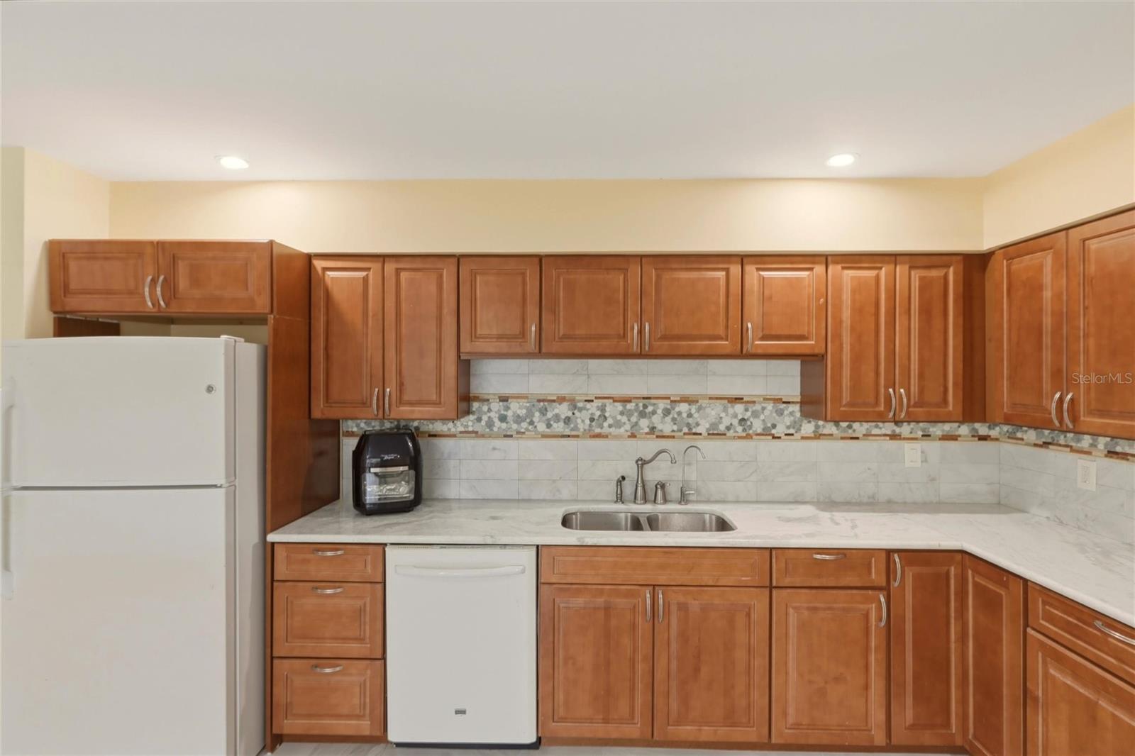 SOUTH VENICE UNIT 06 - Residential