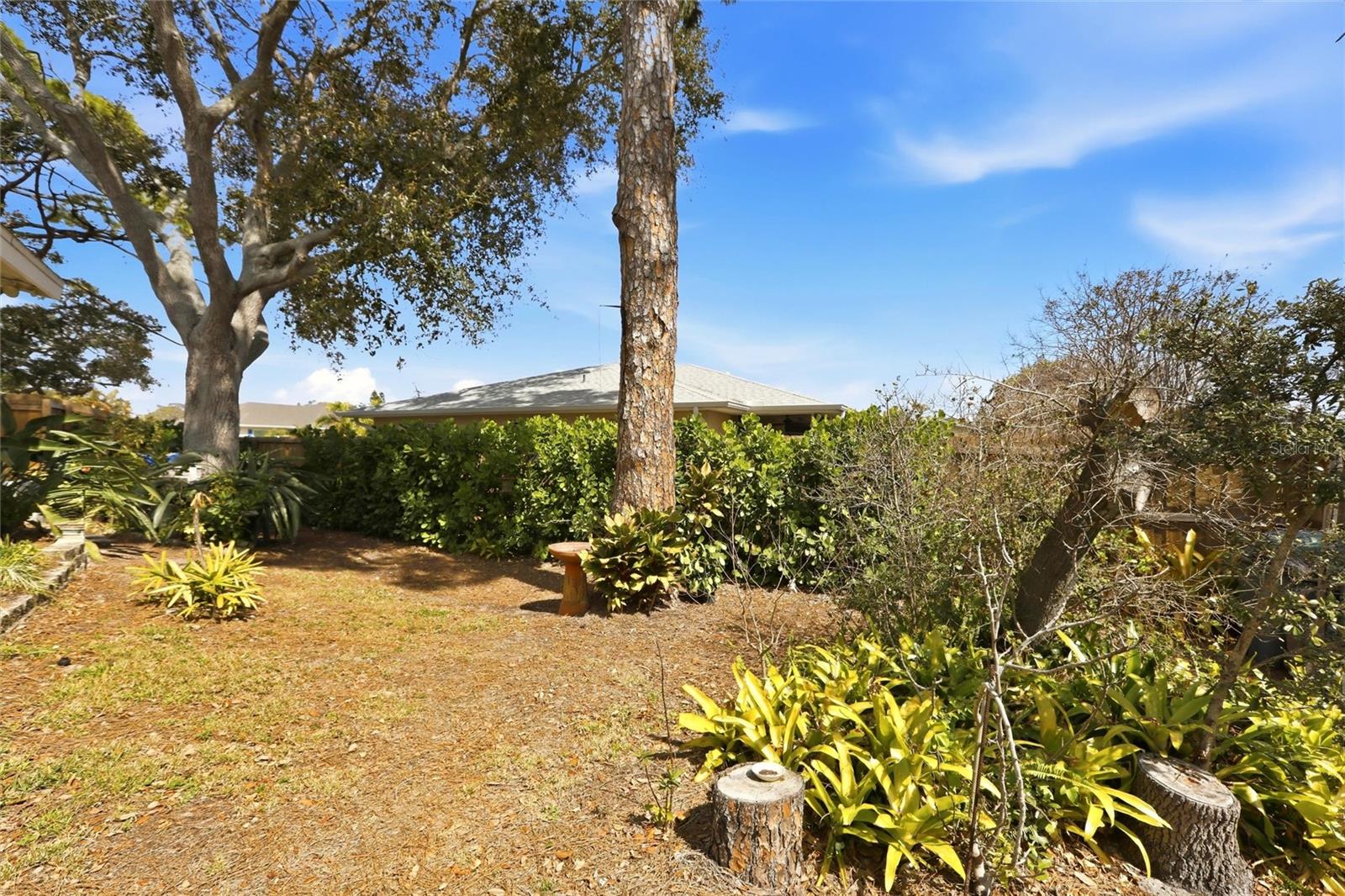 SOUTH VENICE UNIT 06 - Residential