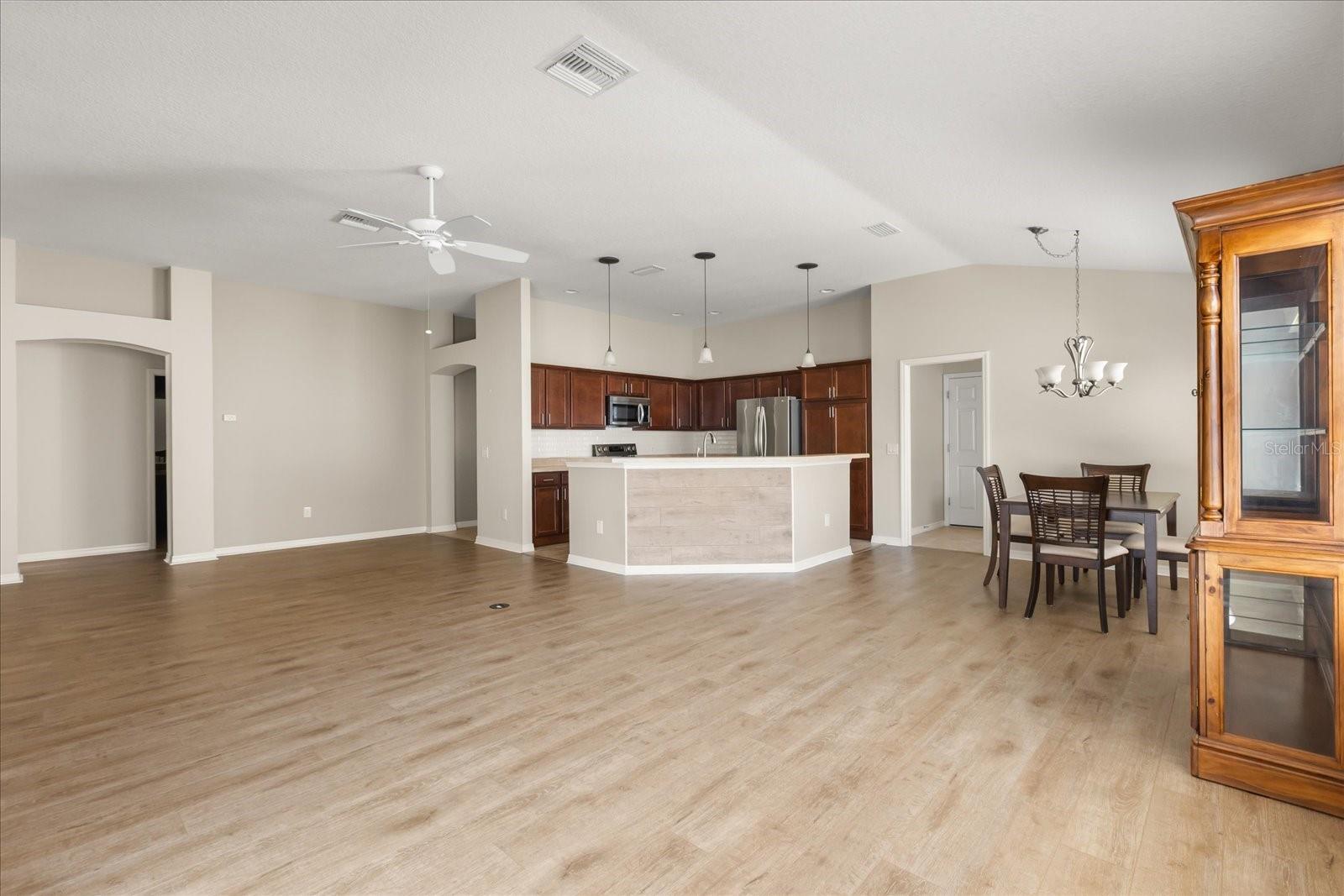 2247 SHANEWOOD COURT