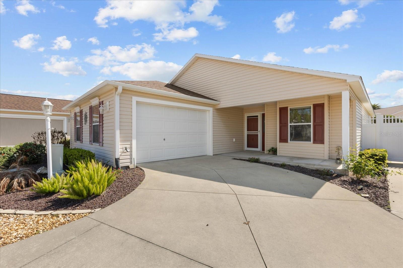 2247 SHANEWOOD COURT