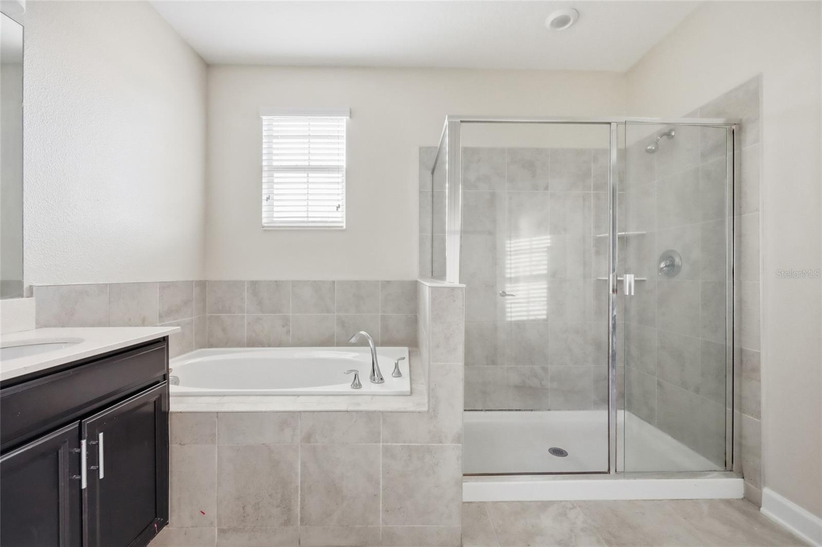 STOREY LAKE TR K - Residential Lease