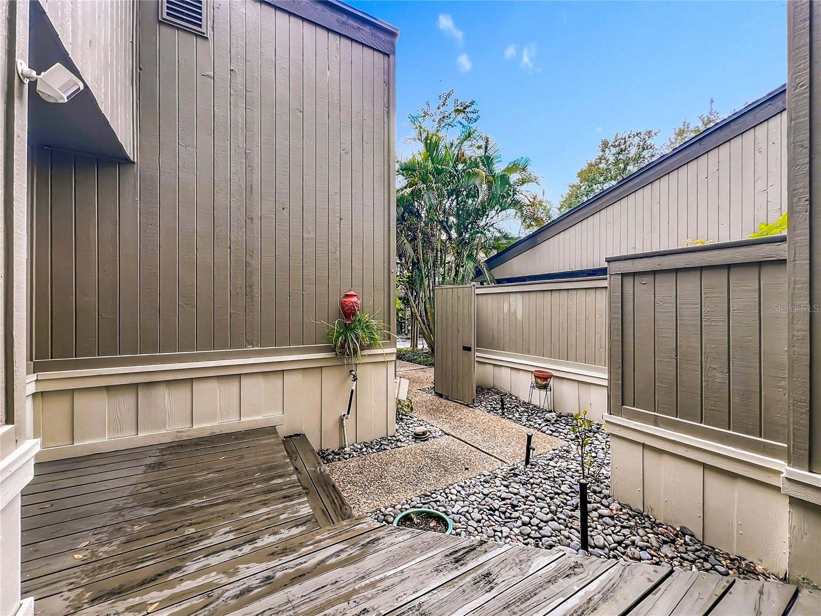 542 S OSCEOLA AVENUE 34