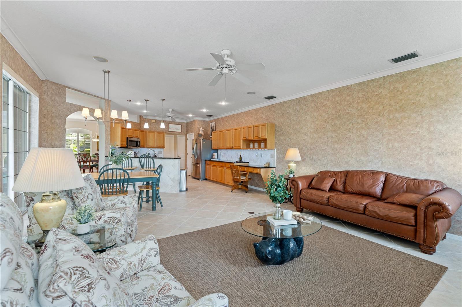 HUNTER'S GREEN, HUNTERS GREEN - Residential