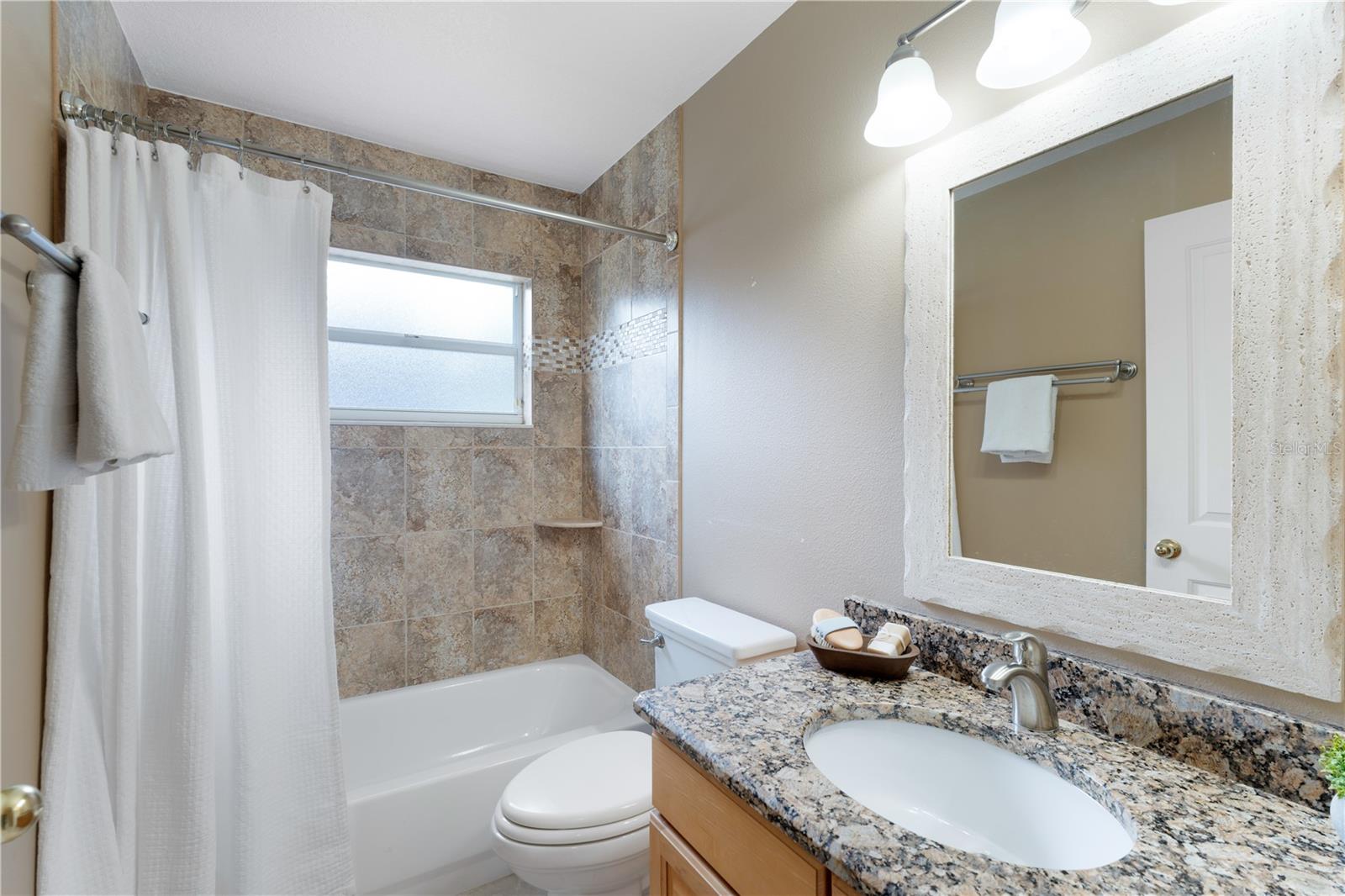 HUNTER'S GREEN, HUNTERS GREEN - Residential