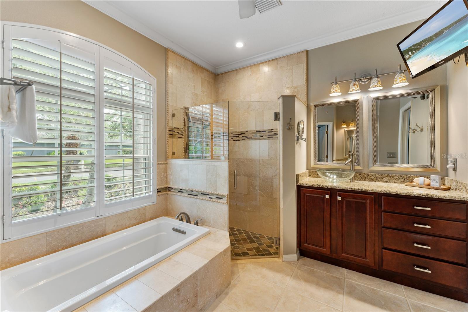 HUNTER'S GREEN, HUNTERS GREEN - Residential