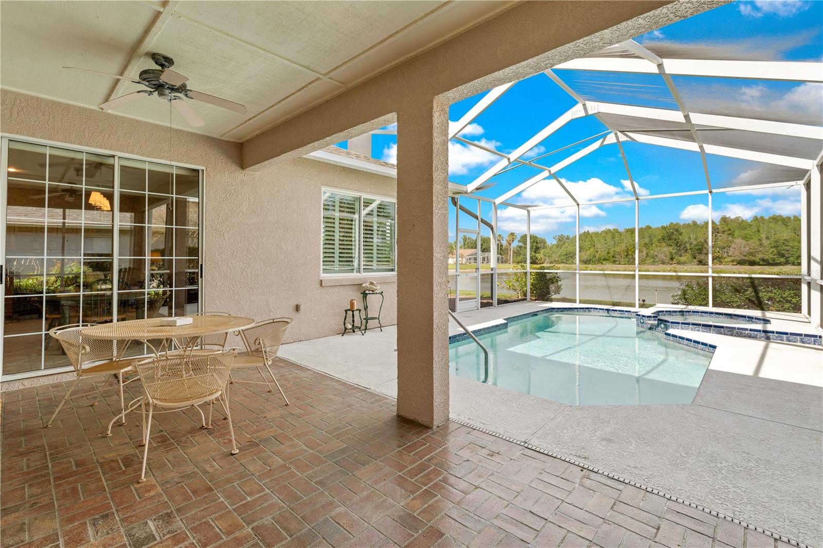 HUNTER'S GREEN, HUNTERS GREEN - Residential