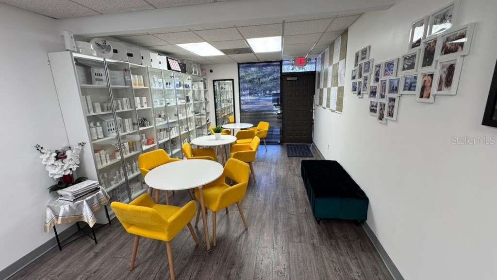 Photo of 7600 Southland Boulevard #102, Orlando, FL 32809 (MLS # O6385434)