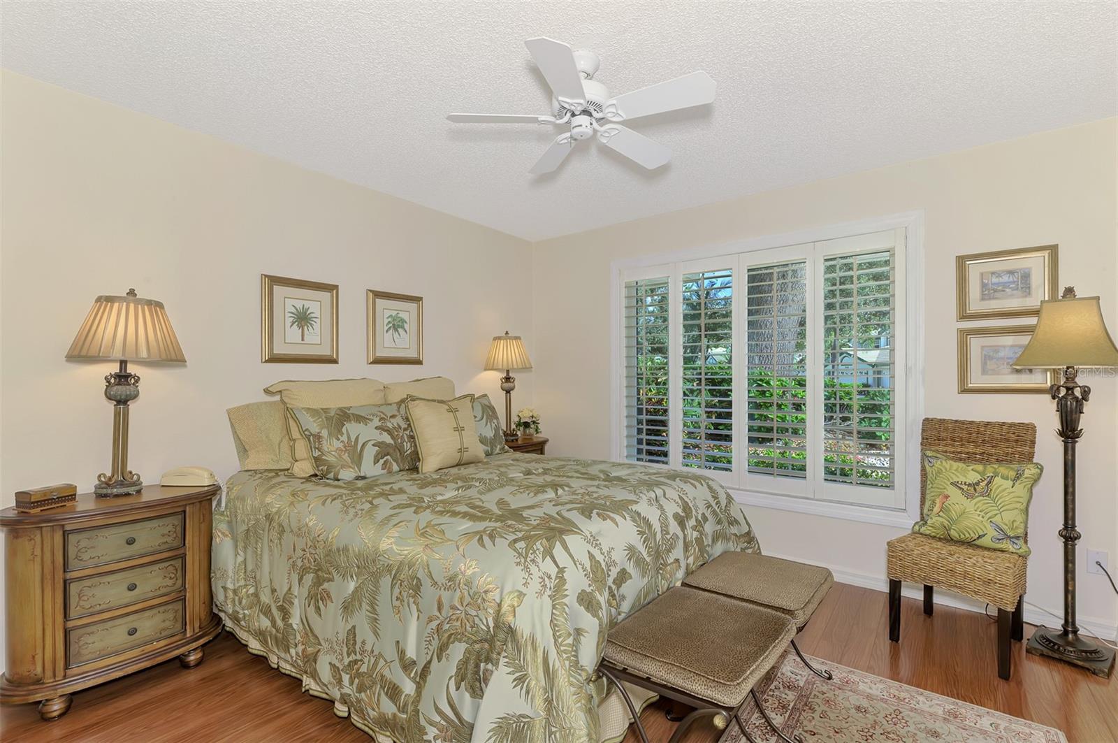 BRIDLE OAKS - Residential