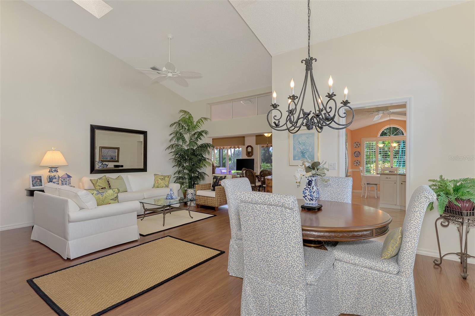 BRIDLE OAKS - Residential