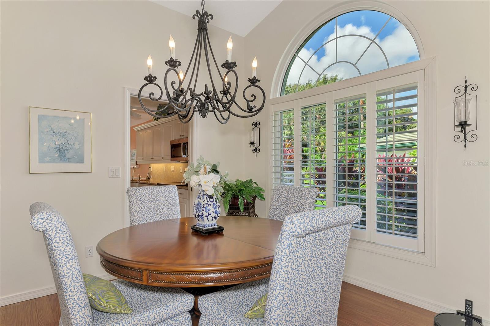 BRIDLE OAKS - Residential