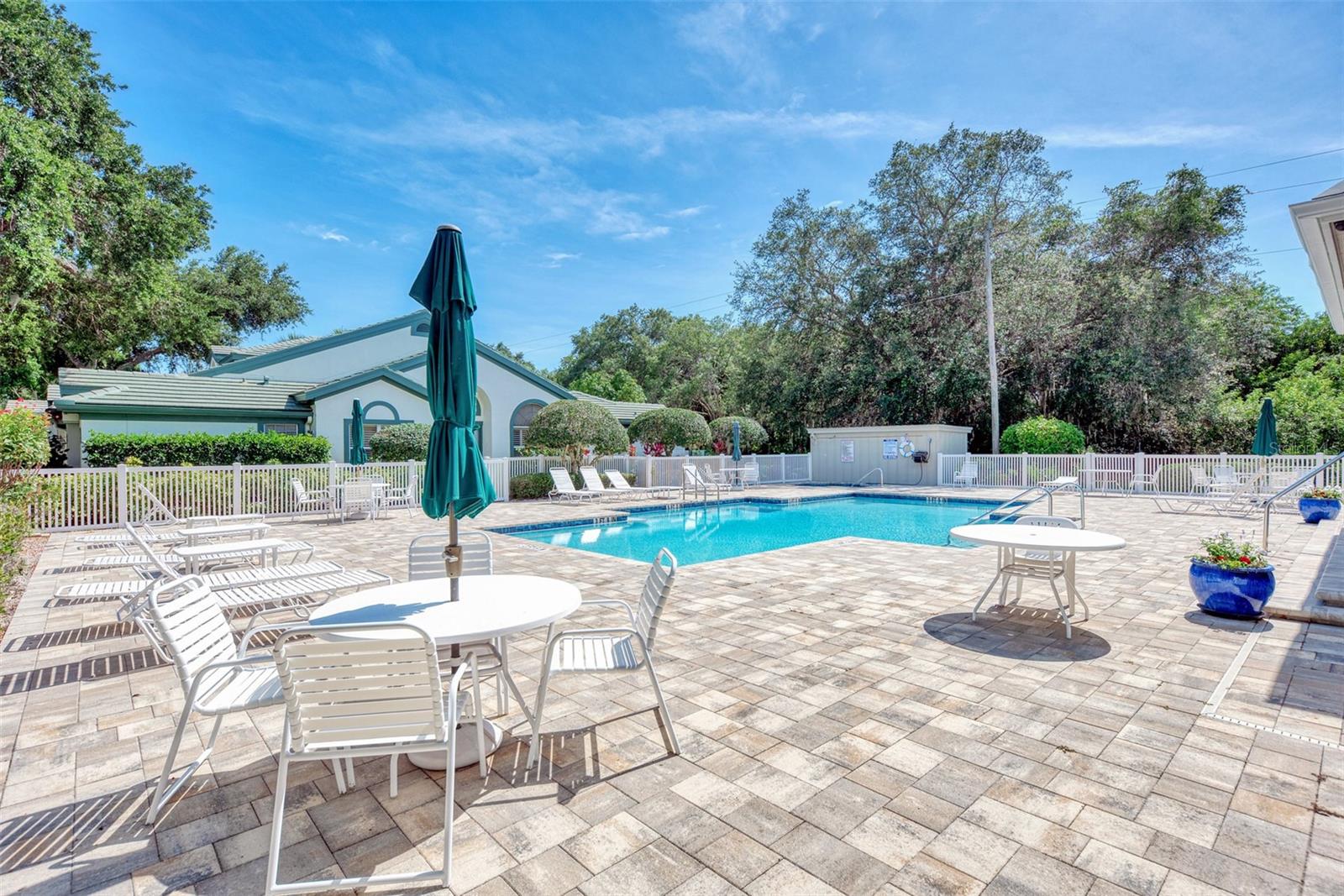 BRIDLE OAKS - Residential