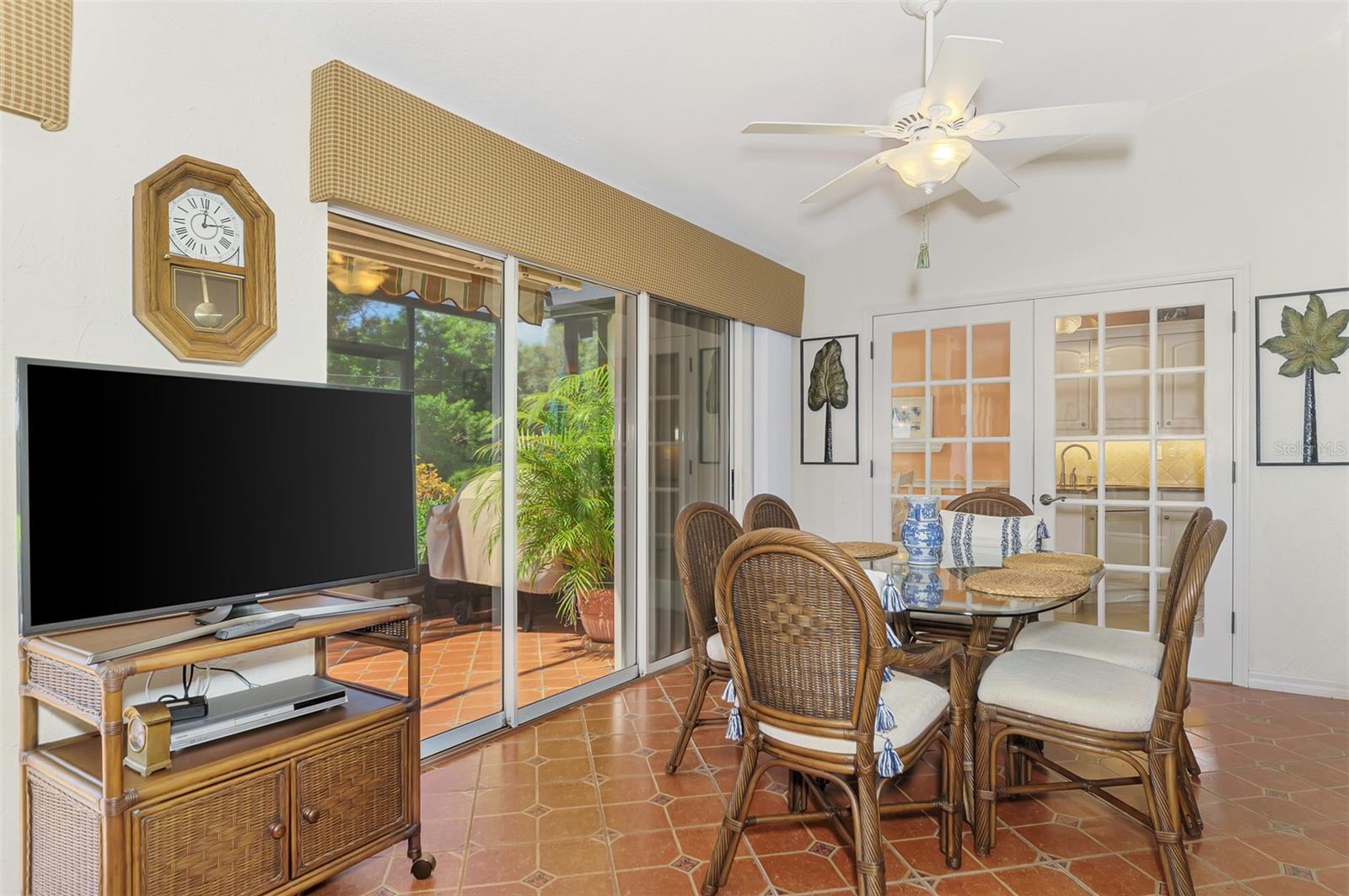 BRIDLE OAKS - Residential