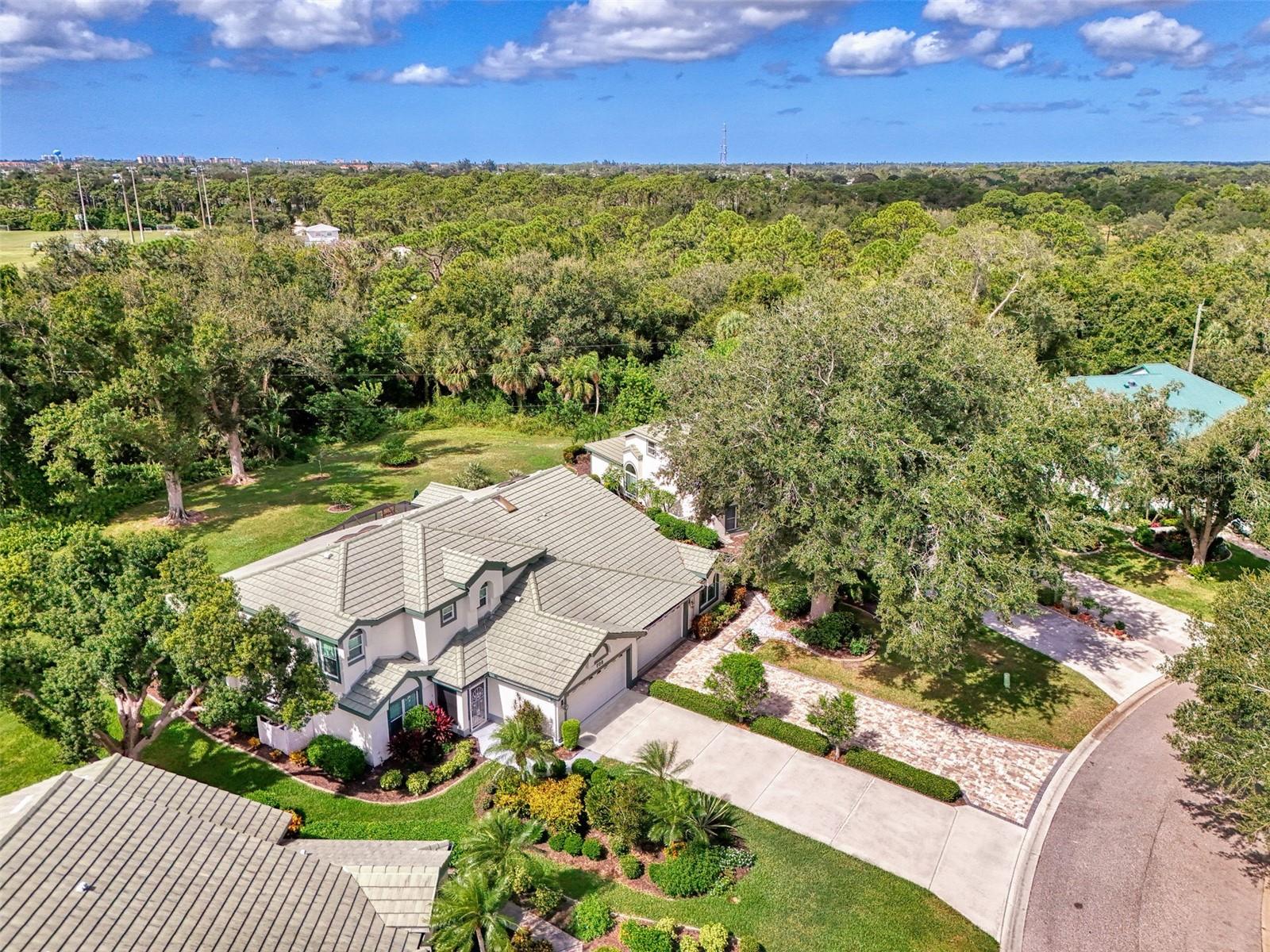 BRIDLE OAKS - Residential