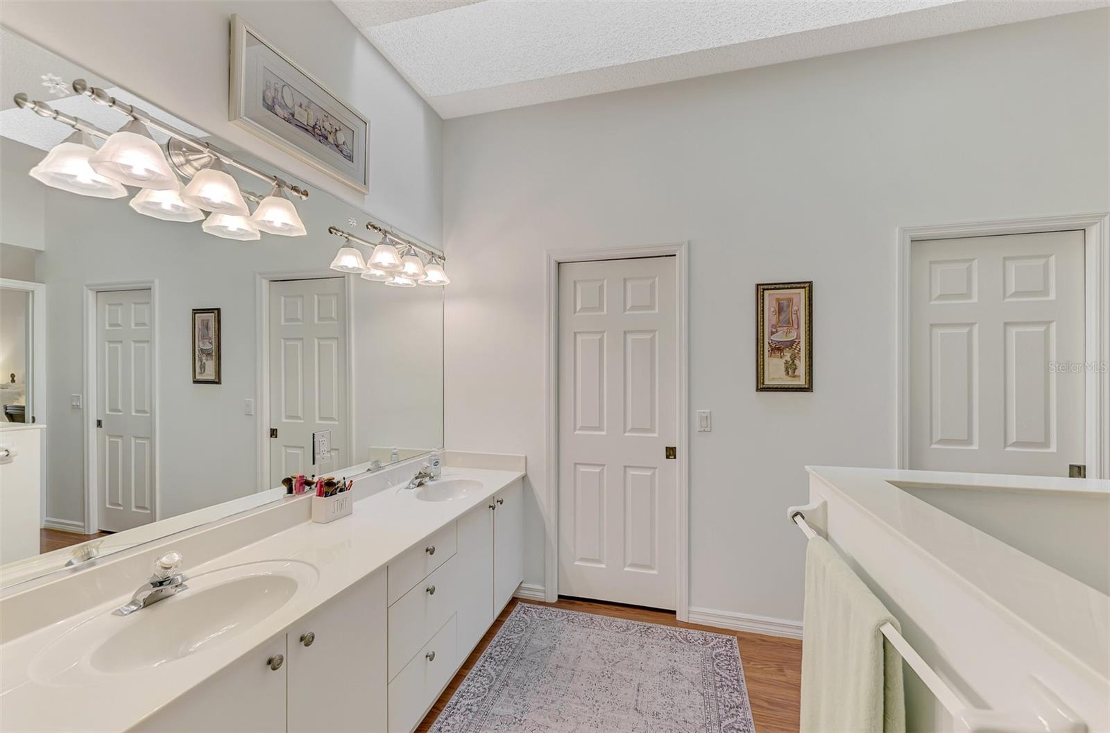 BRIDLE OAKS - Residential