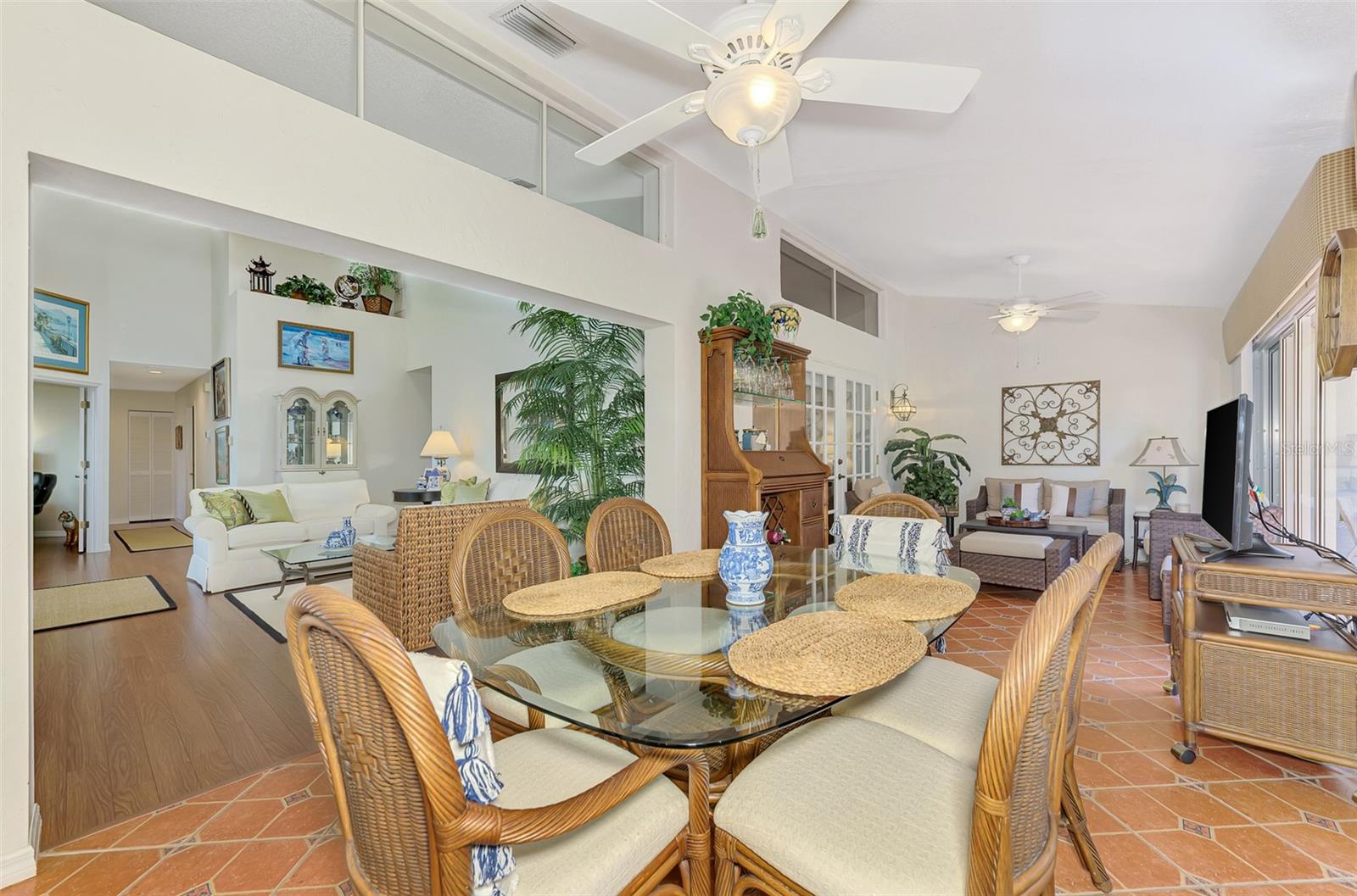BRIDLE OAKS - Residential