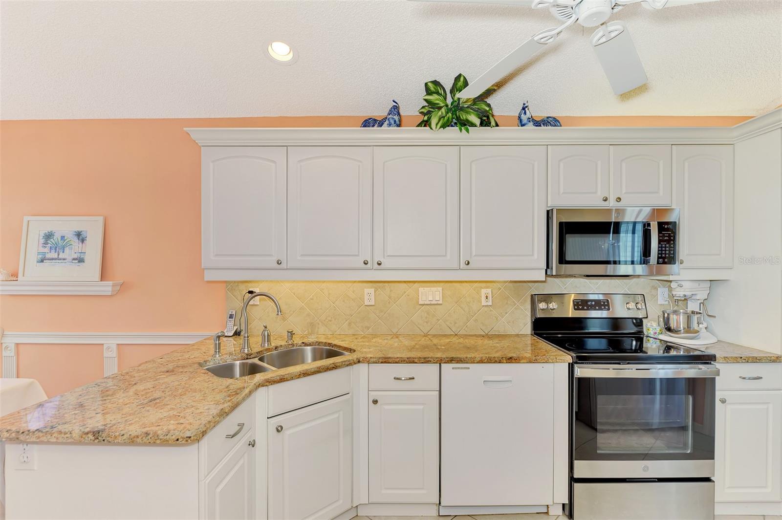BRIDLE OAKS - Residential