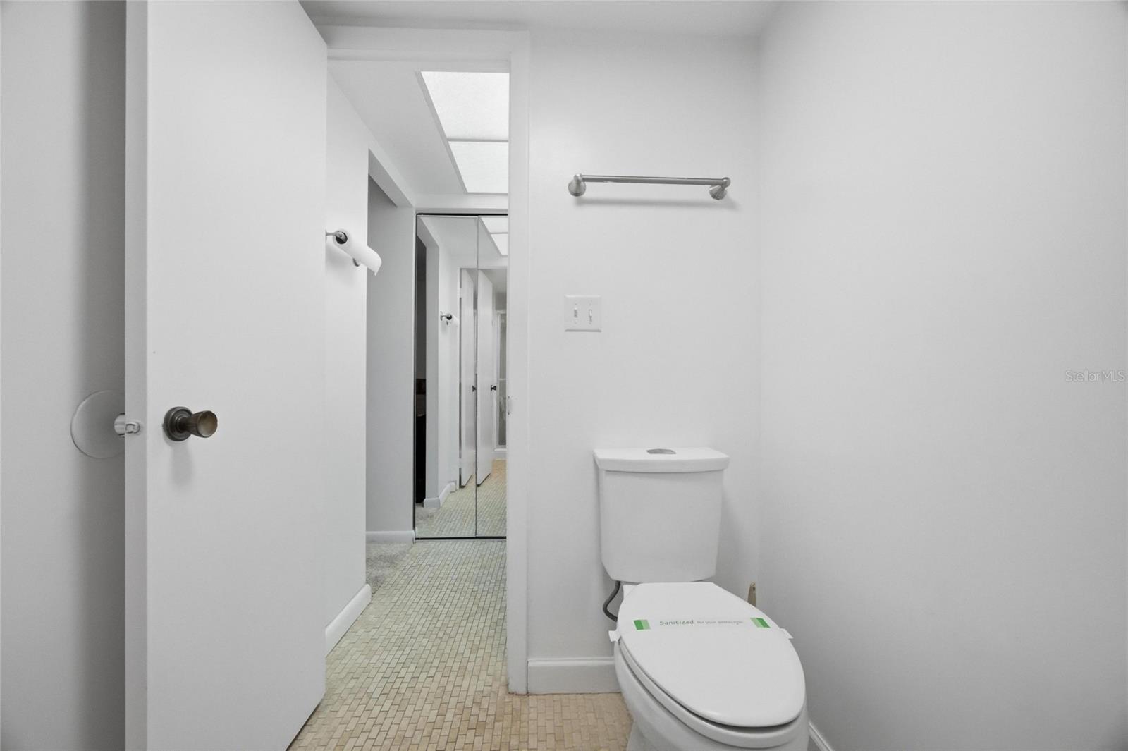 LAKESIDE VILLAGE 01 CONDO - Residential