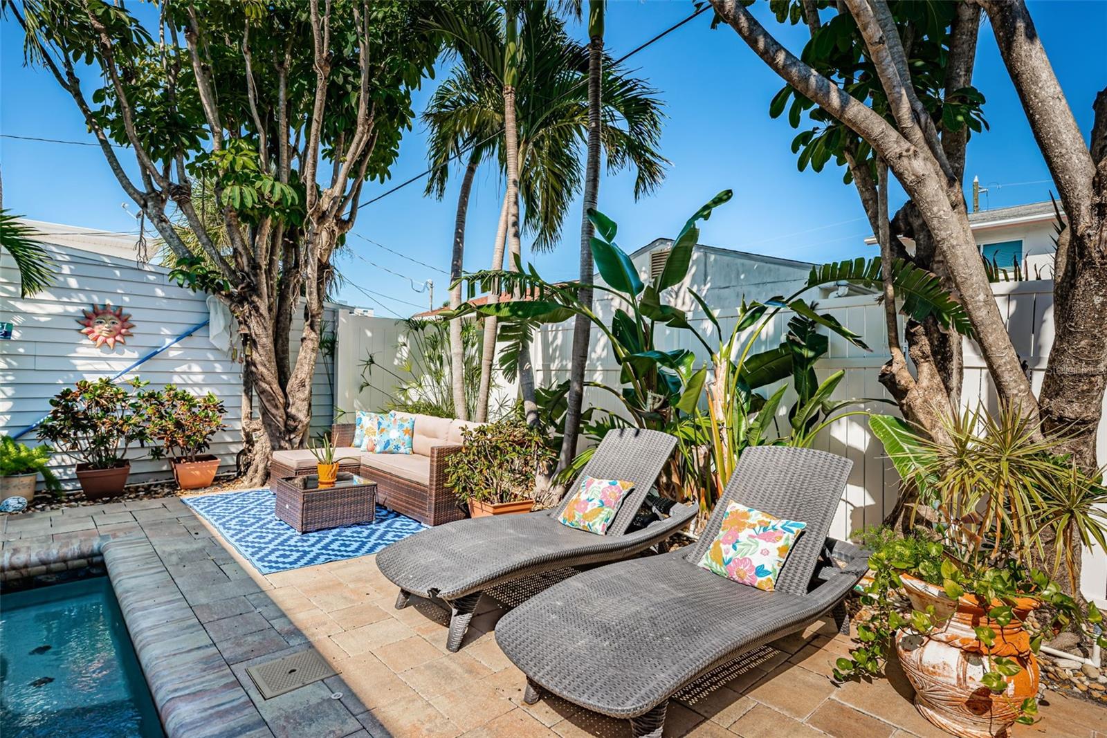 ST PETERSBURG BEACH 1ST ADD - Residential Lease