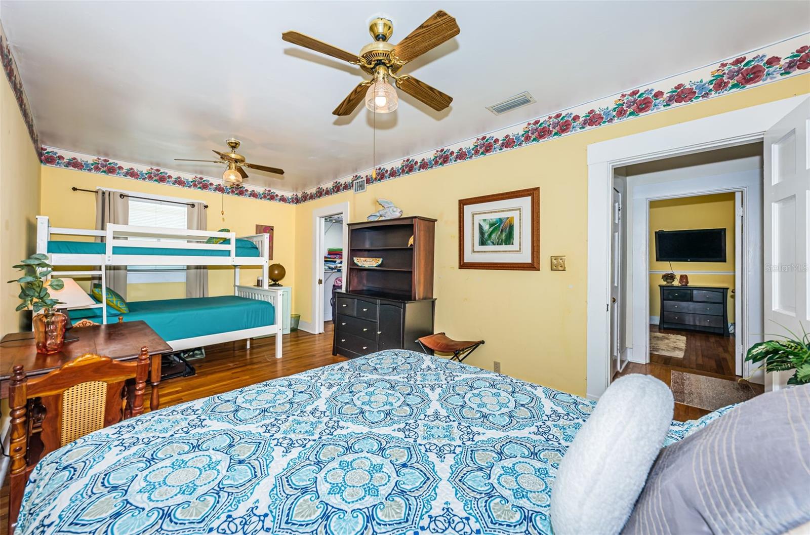 ST PETERSBURG BEACH 1ST ADD - Residential Lease