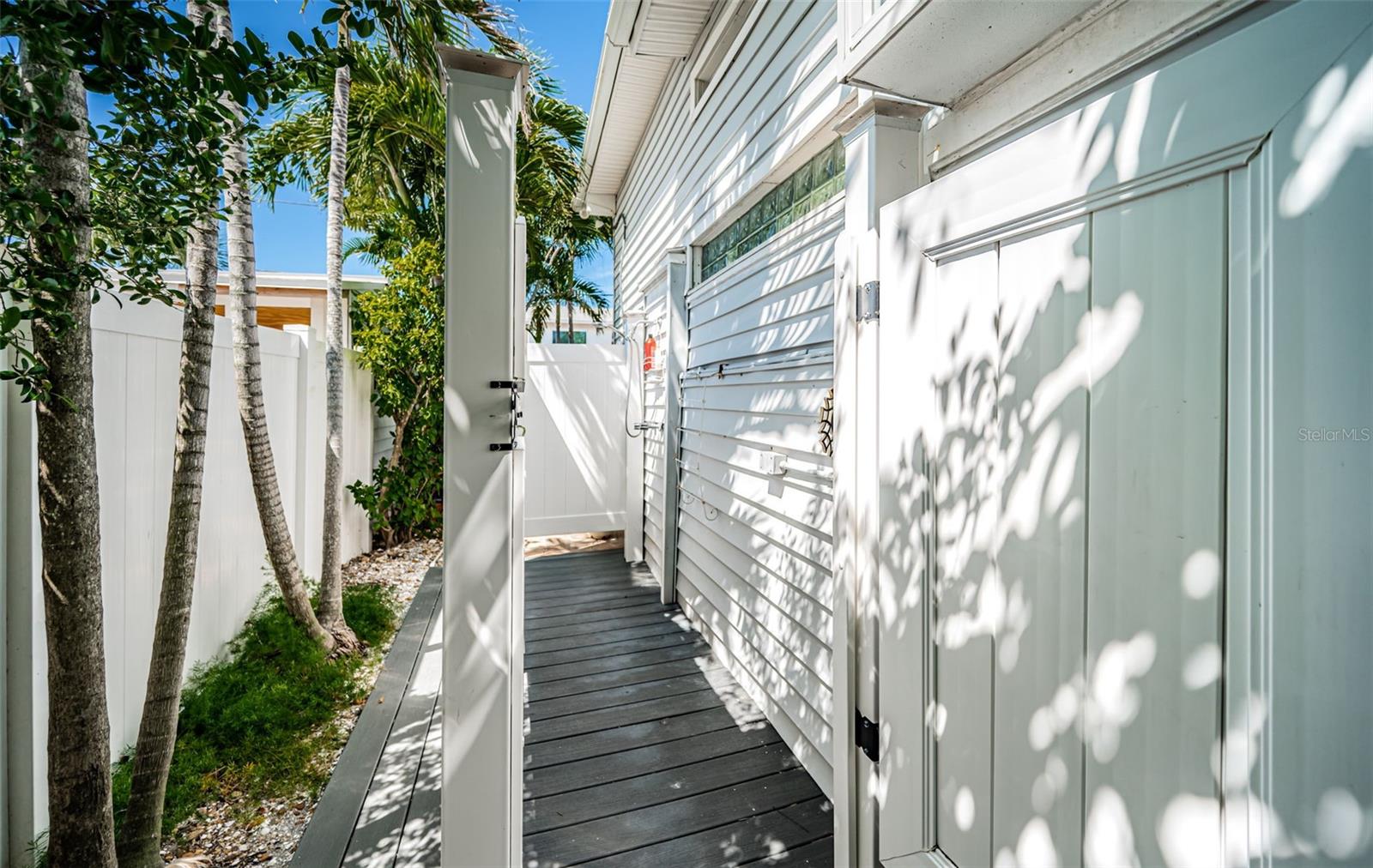 ST PETERSBURG BEACH 1ST ADD - Residential Lease