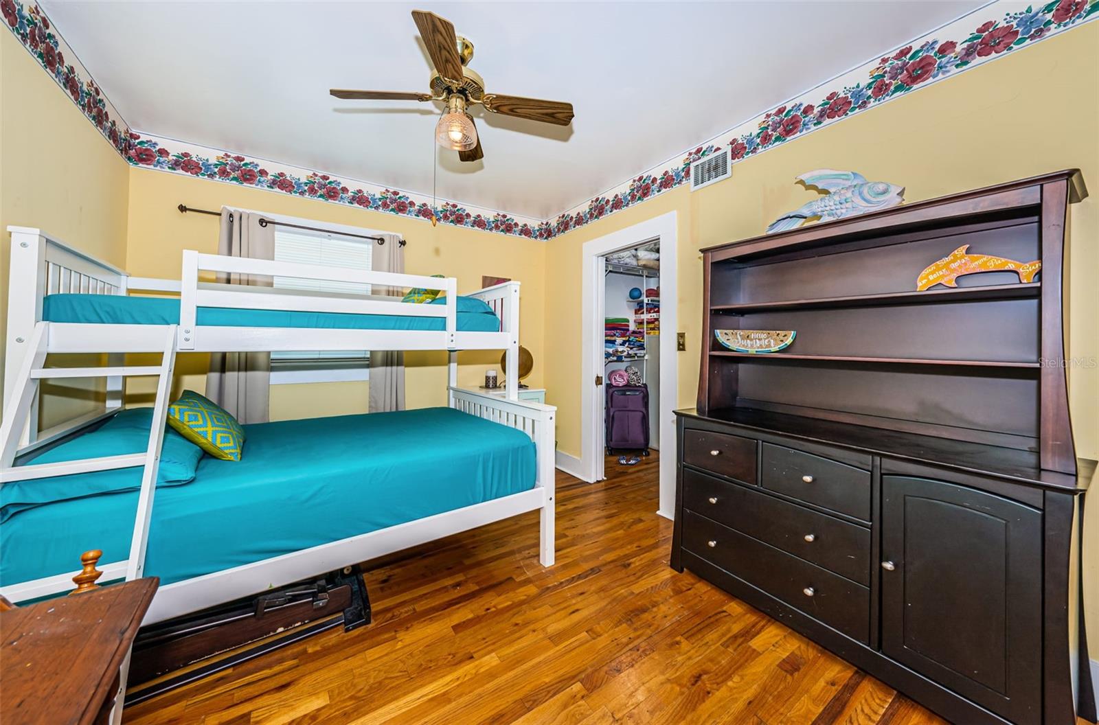 ST PETERSBURG BEACH 1ST ADD - Residential Lease