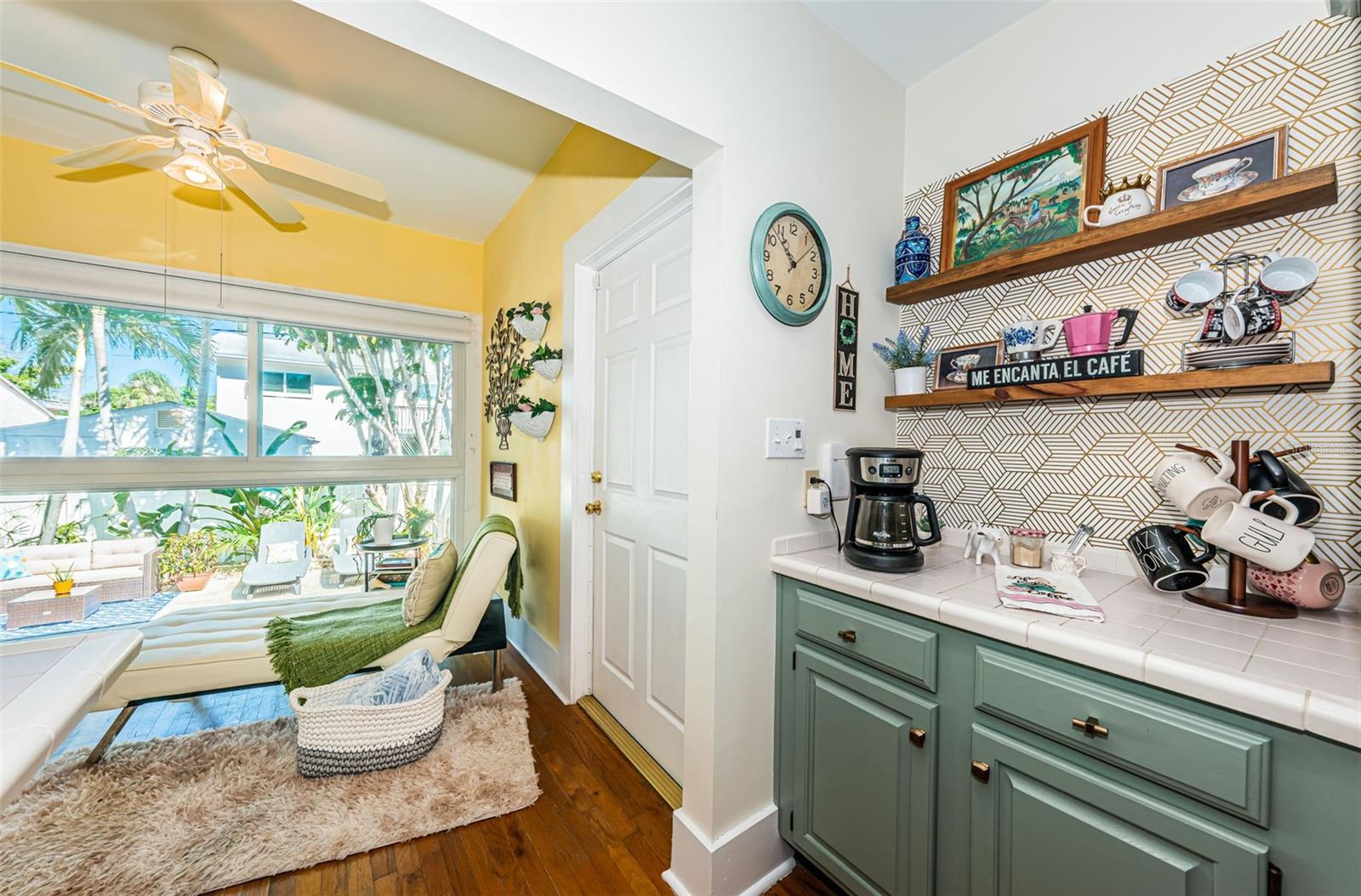 ST PETERSBURG BEACH 1ST ADD - Residential Lease