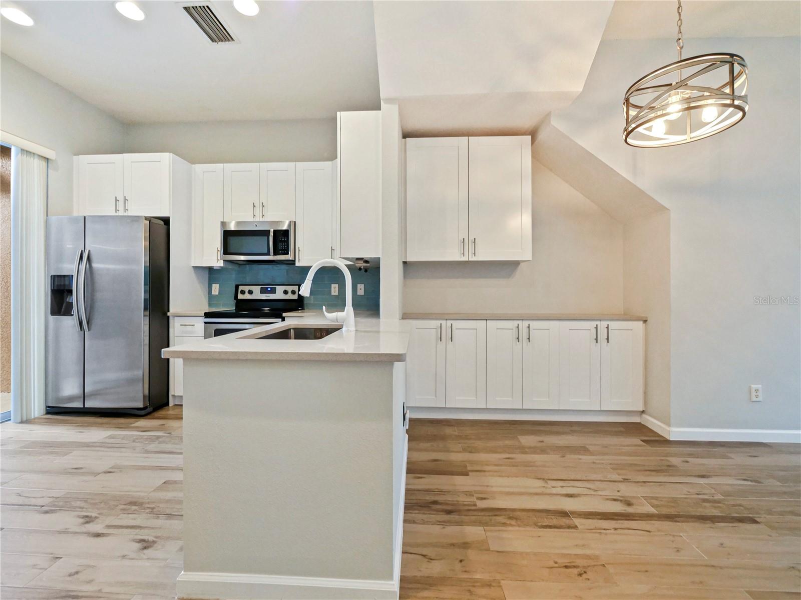 AVALON PARK NORTHWEST VILLAGE PH 05 R - Residential Lease