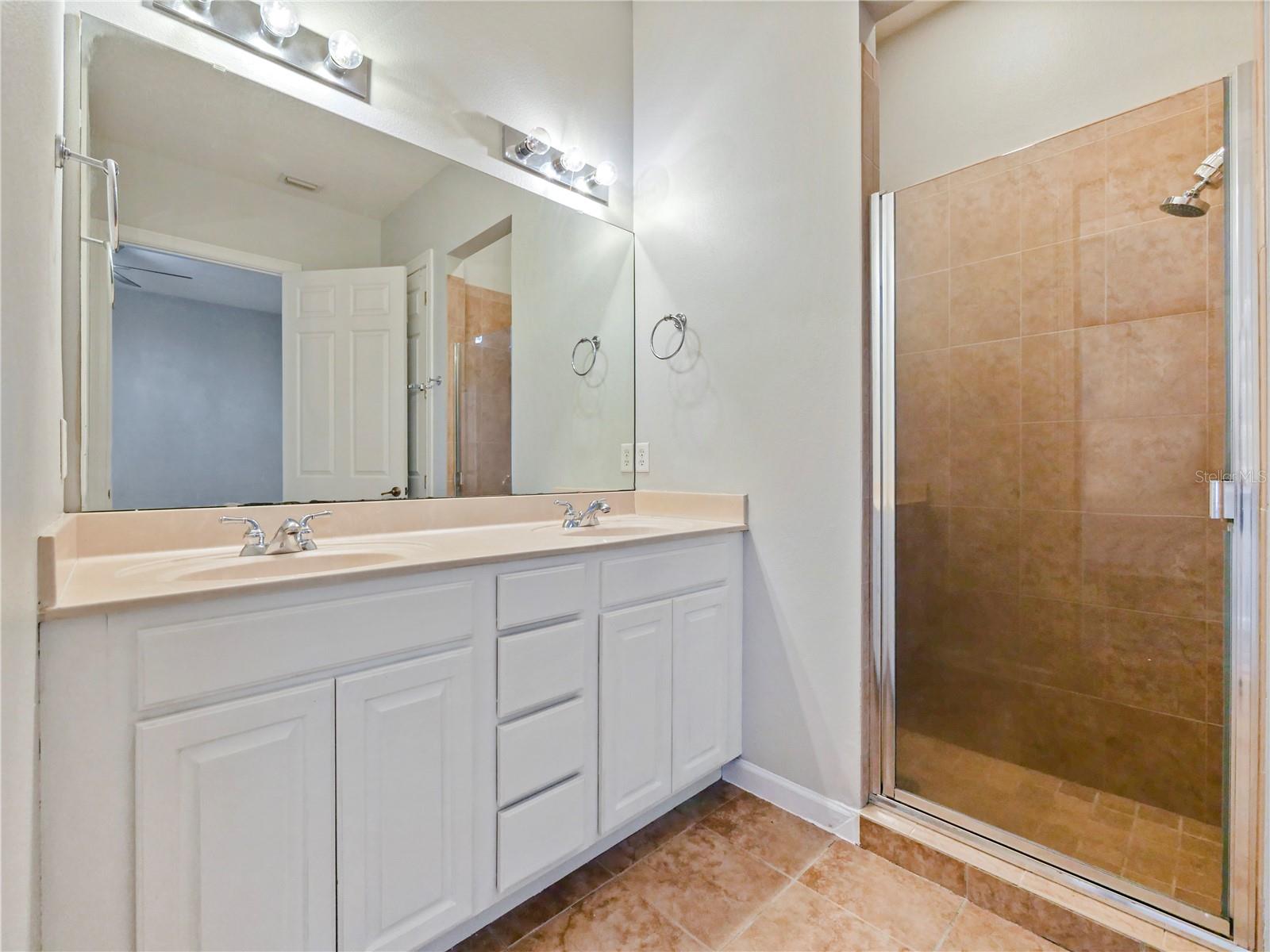 AVALON PARK NORTHWEST VILLAGE PH 05 R - Residential Lease