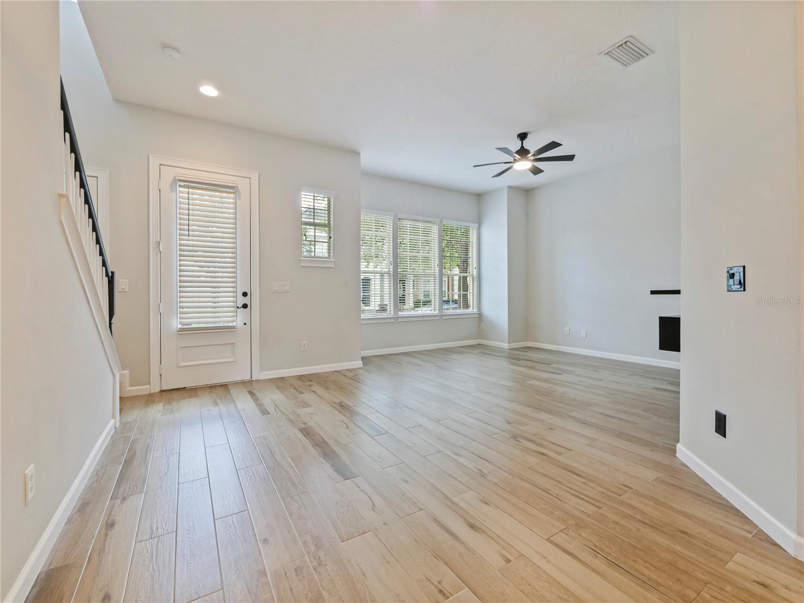 AVALON PARK NORTHWEST VILLAGE PH 05 R - Residential Lease