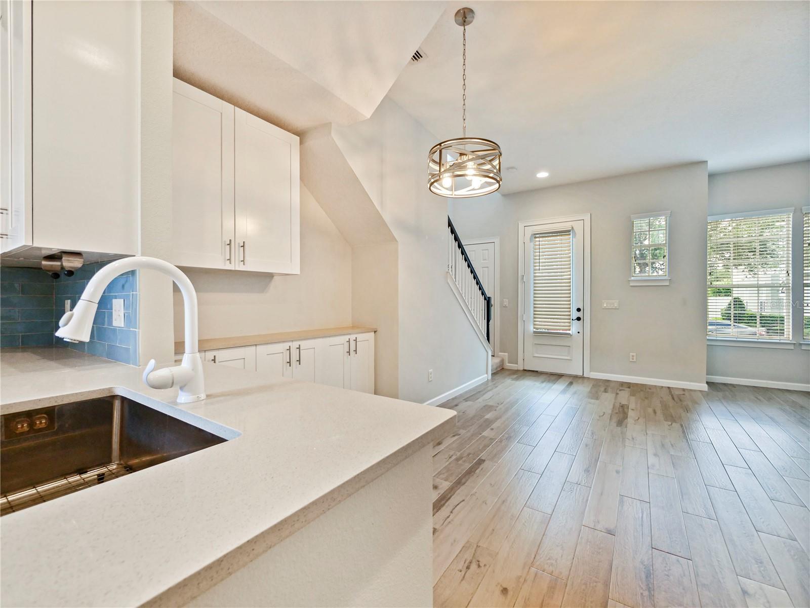 AVALON PARK NORTHWEST VILLAGE PH 05 R - Residential Lease