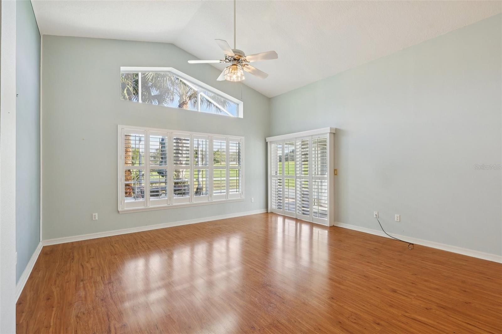 MOUNT DORA COUNTRY CLUB MOUNT DORA PH 02-1 - Residential