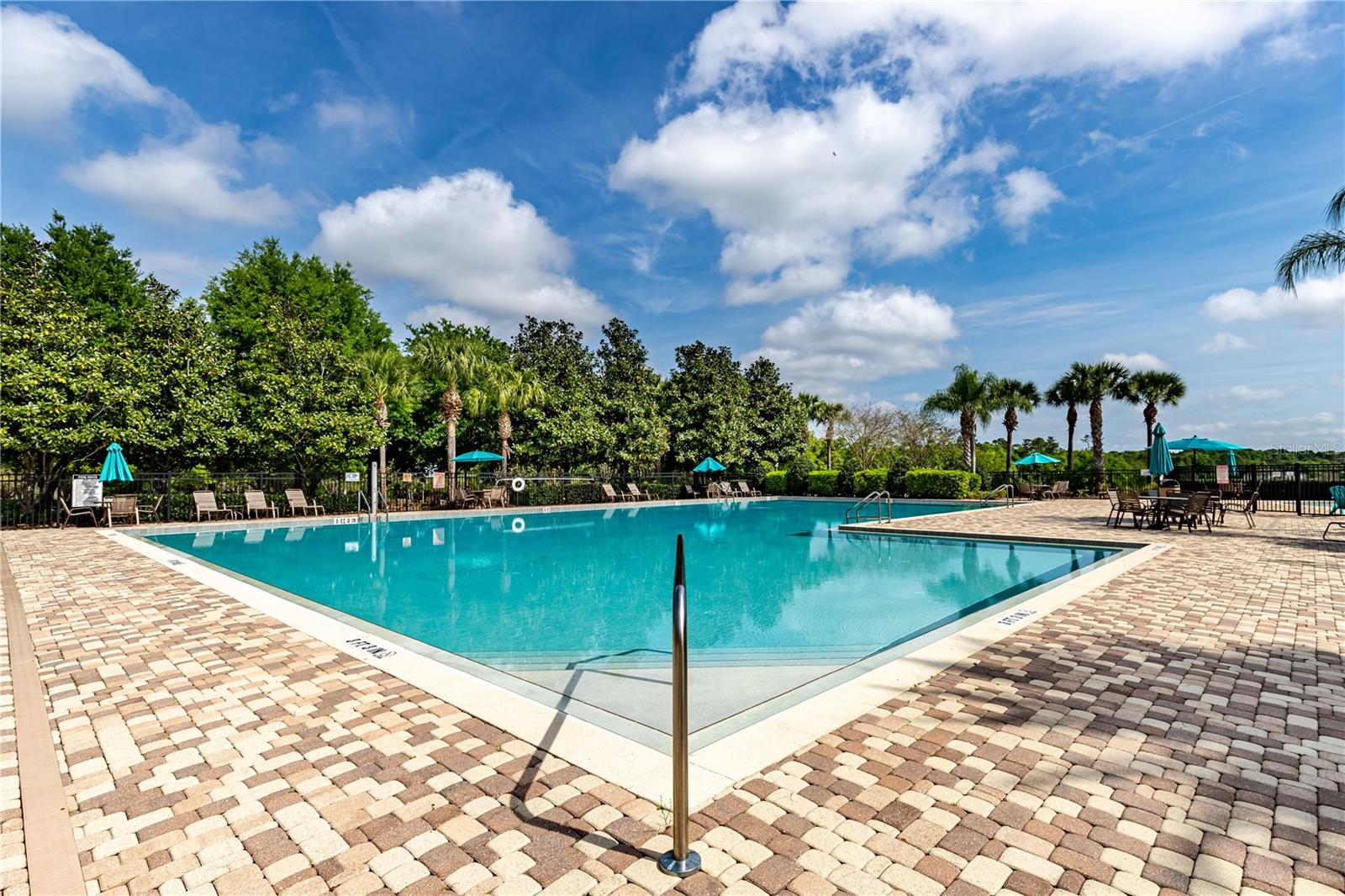 MOUNT DORA COUNTRY CLUB MOUNT DORA PH 02-1 - Residential
