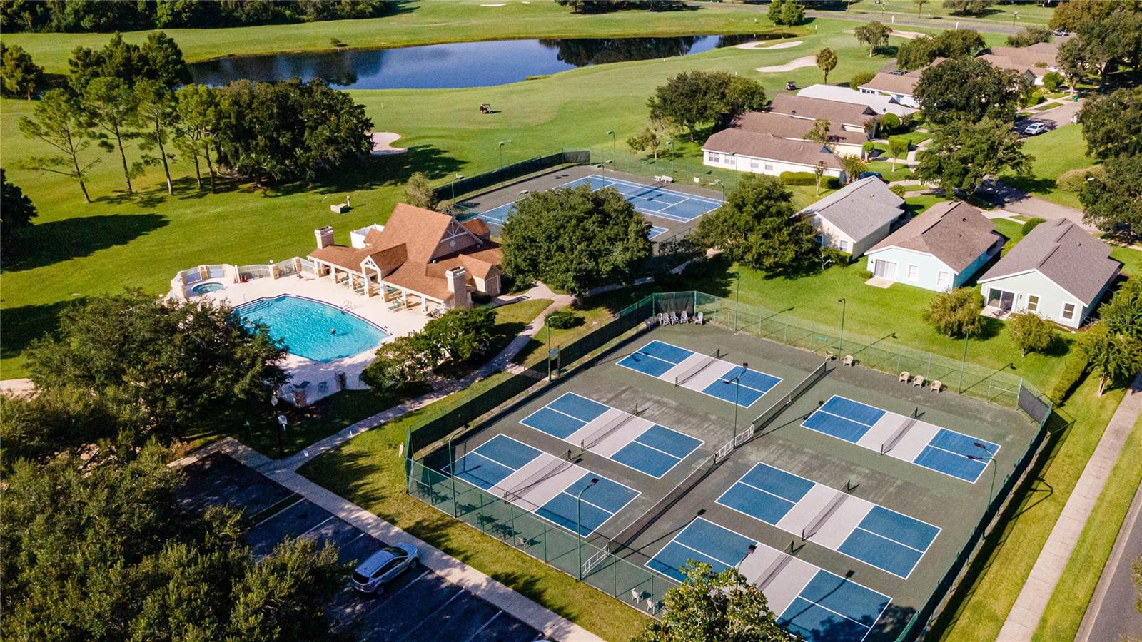 MOUNT DORA COUNTRY CLUB MOUNT DORA PH 02-1 - Residential