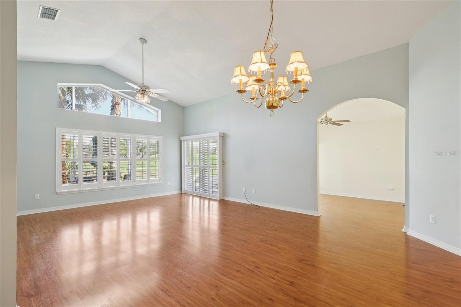 MOUNT DORA COUNTRY CLUB MOUNT DORA PH 02-1 - Residential