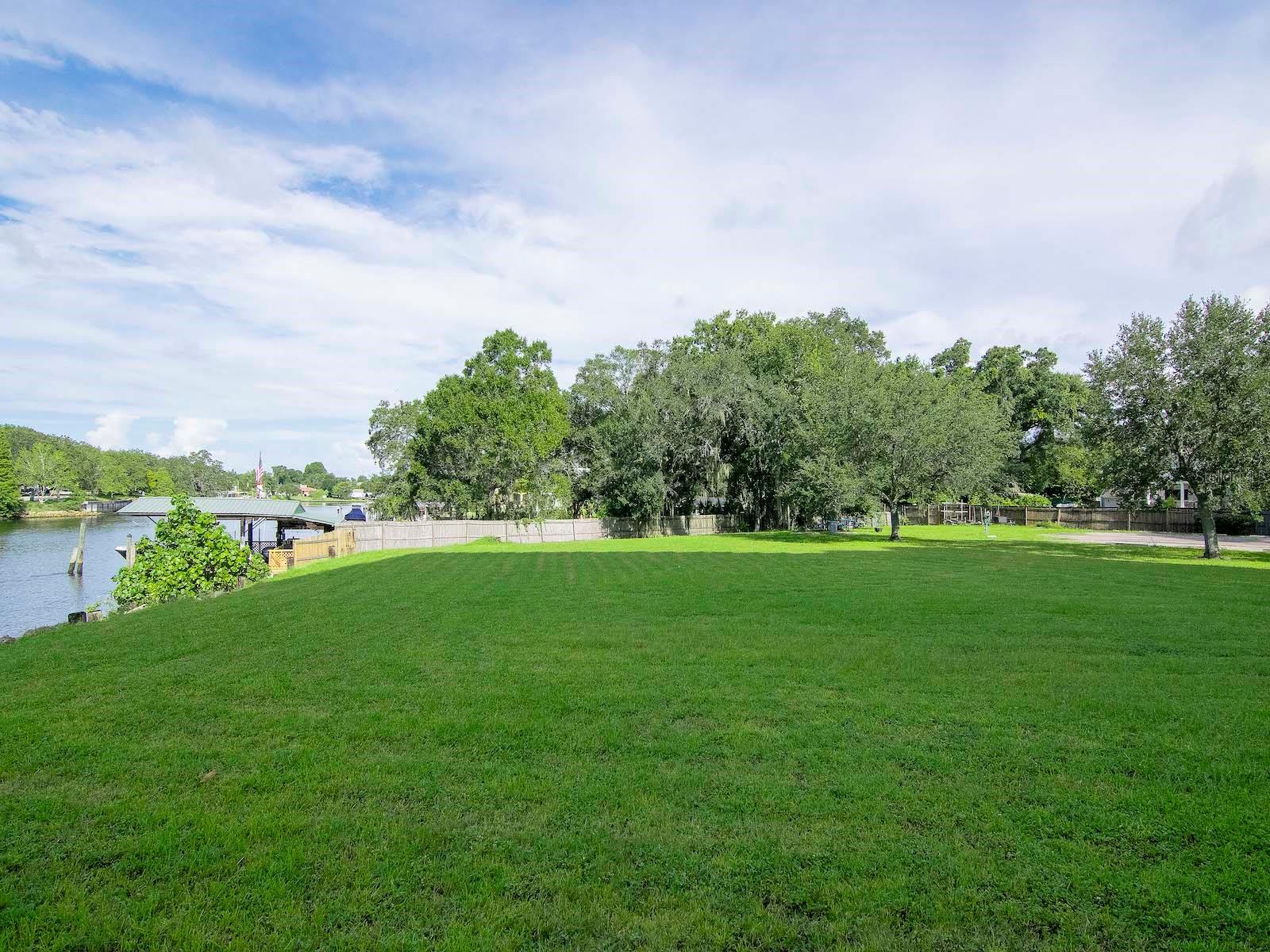 DOCKSIDE A CONDO - Residential Lease