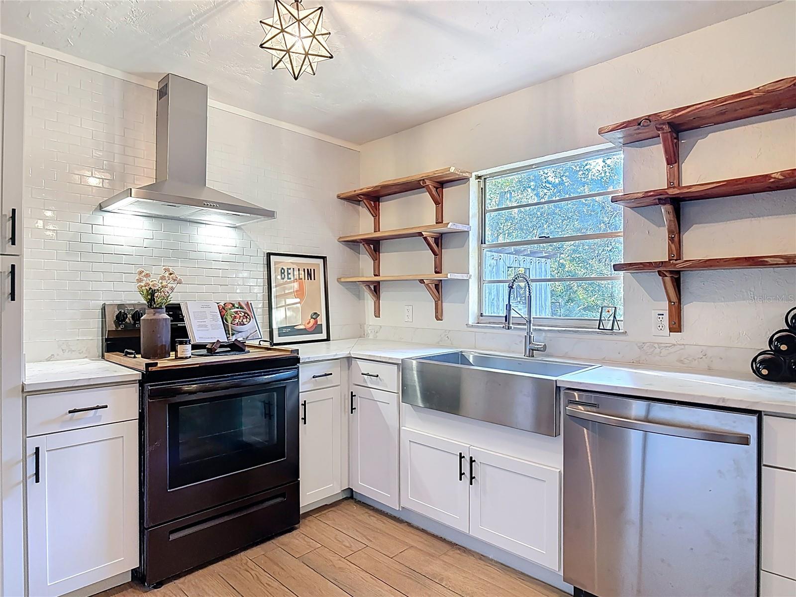 1611 CAROLINE DRIVE
