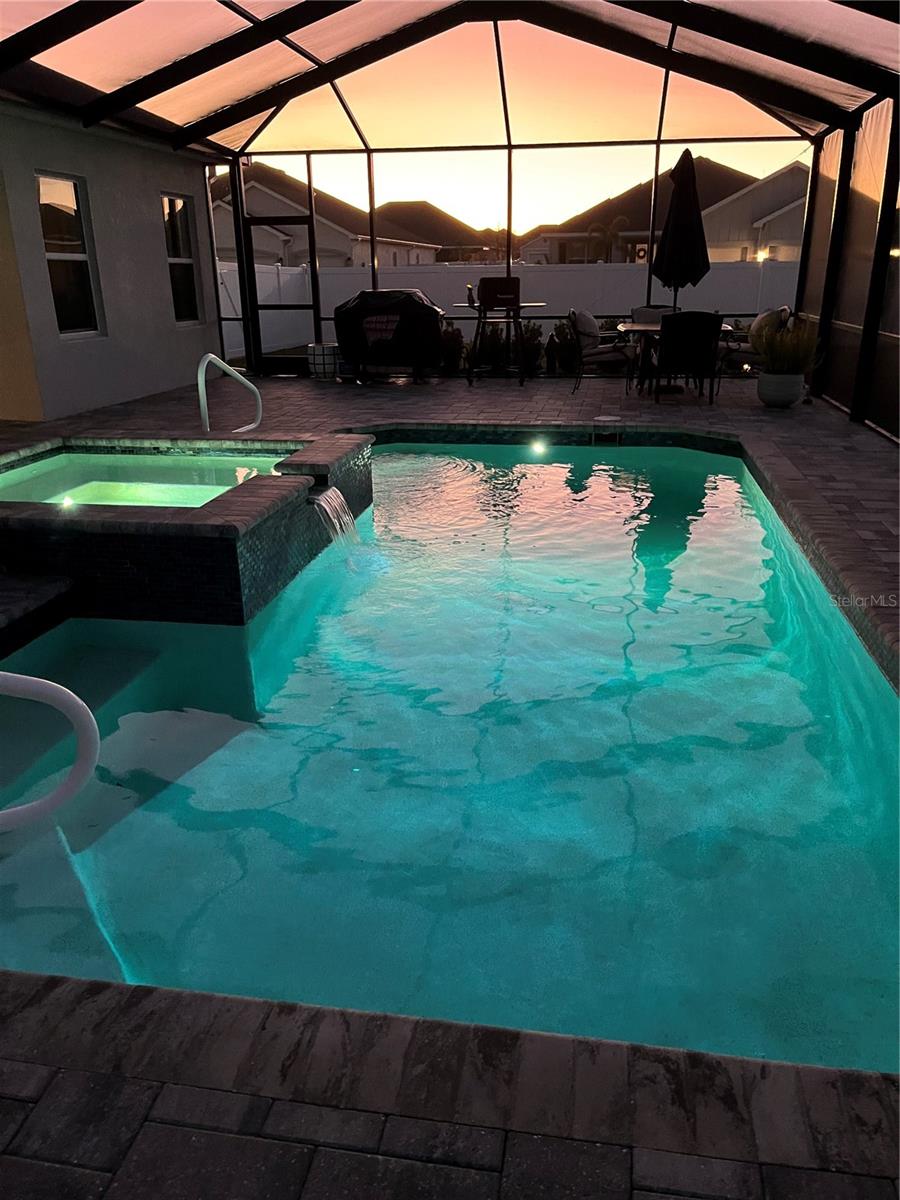 TREYMONT - Residential