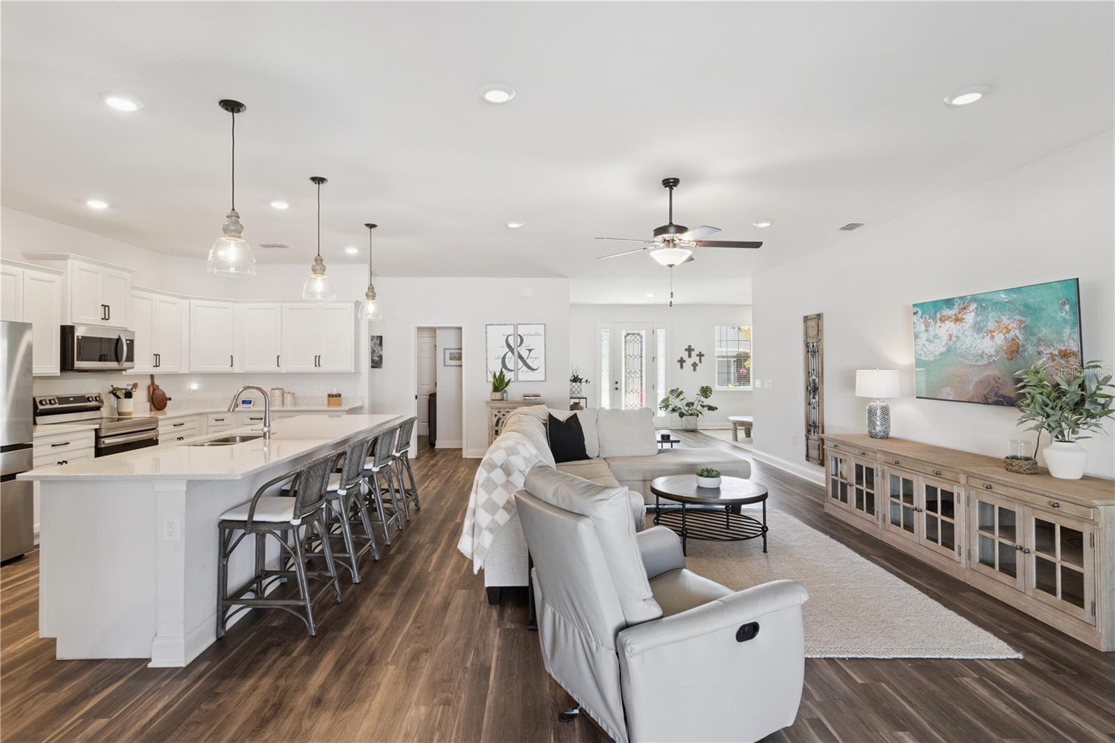 TREYMONT - Residential