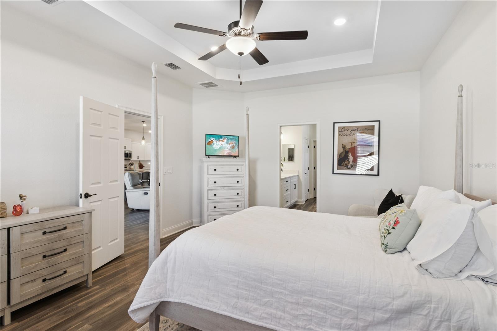 TREYMONT - Residential