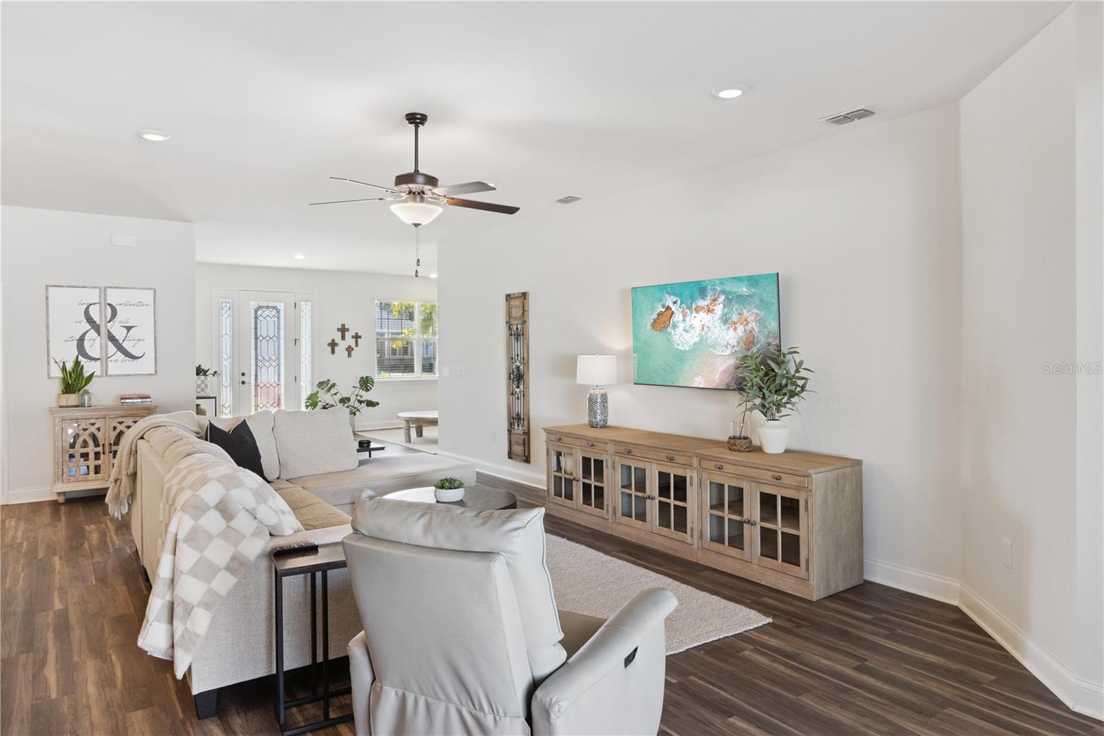 TREYMONT - Residential