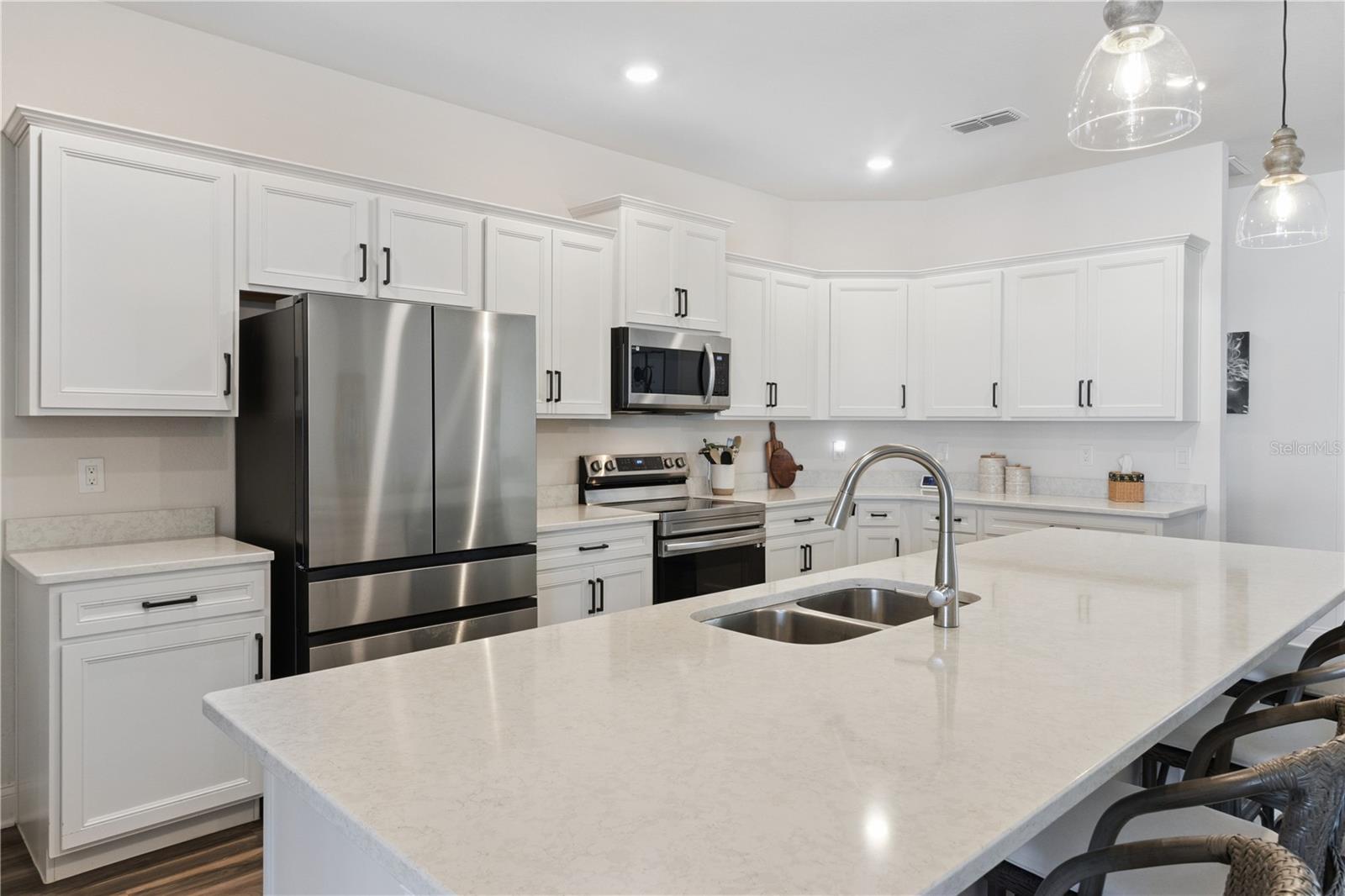 TREYMONT - Residential