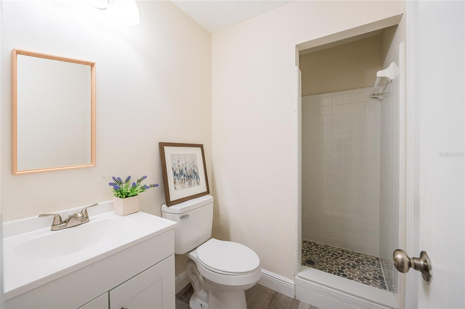 PINESTHE - Residential