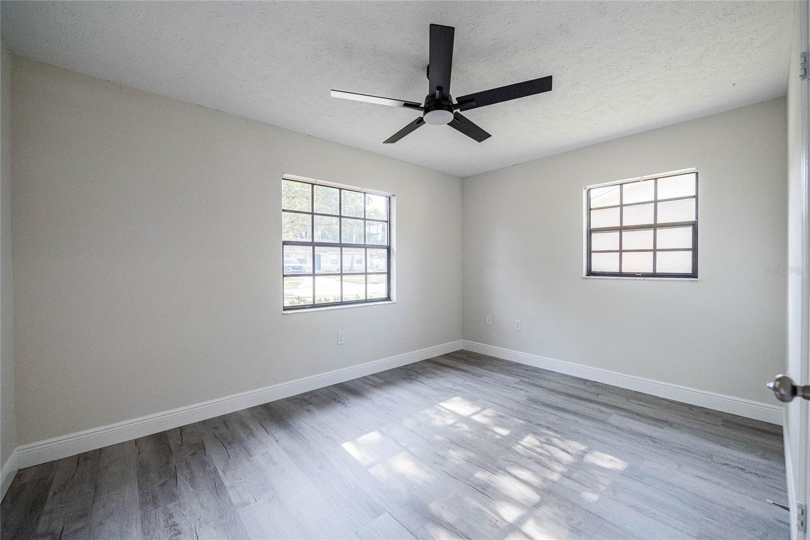 PINESTHE - Residential