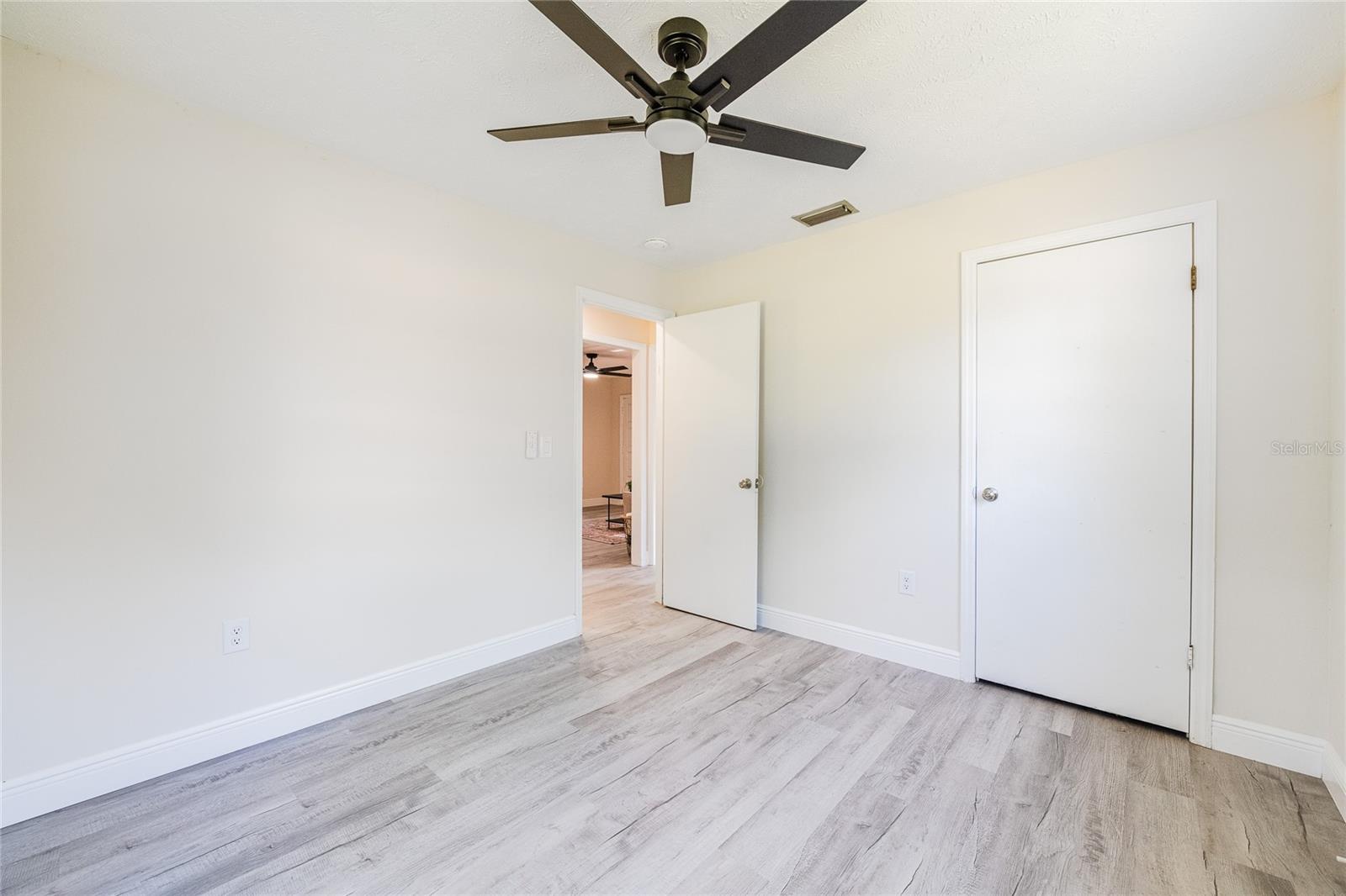 PINESTHE - Residential