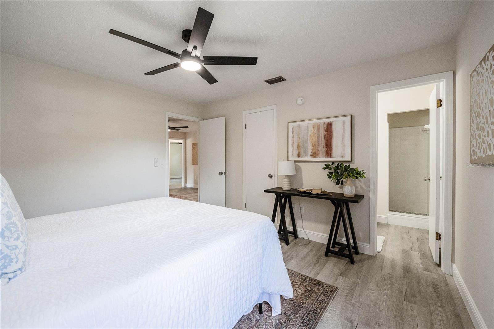 PINESTHE - Residential