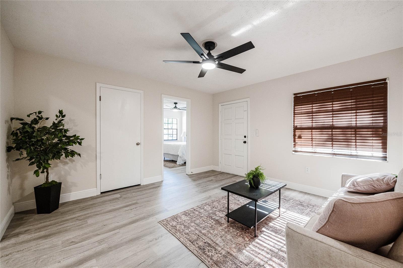 PINESTHE - Residential