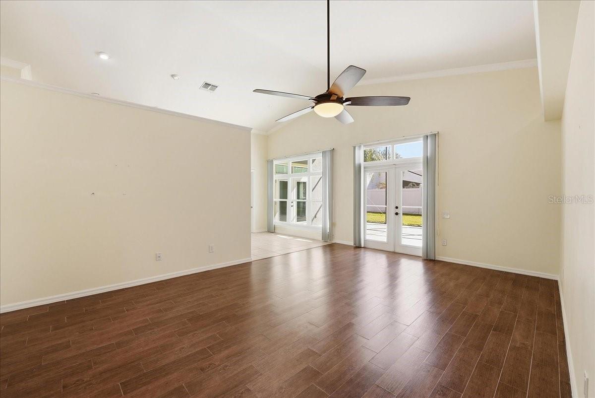 RIVERSIDE AT TWIN RIVERS UN 4A - Residential