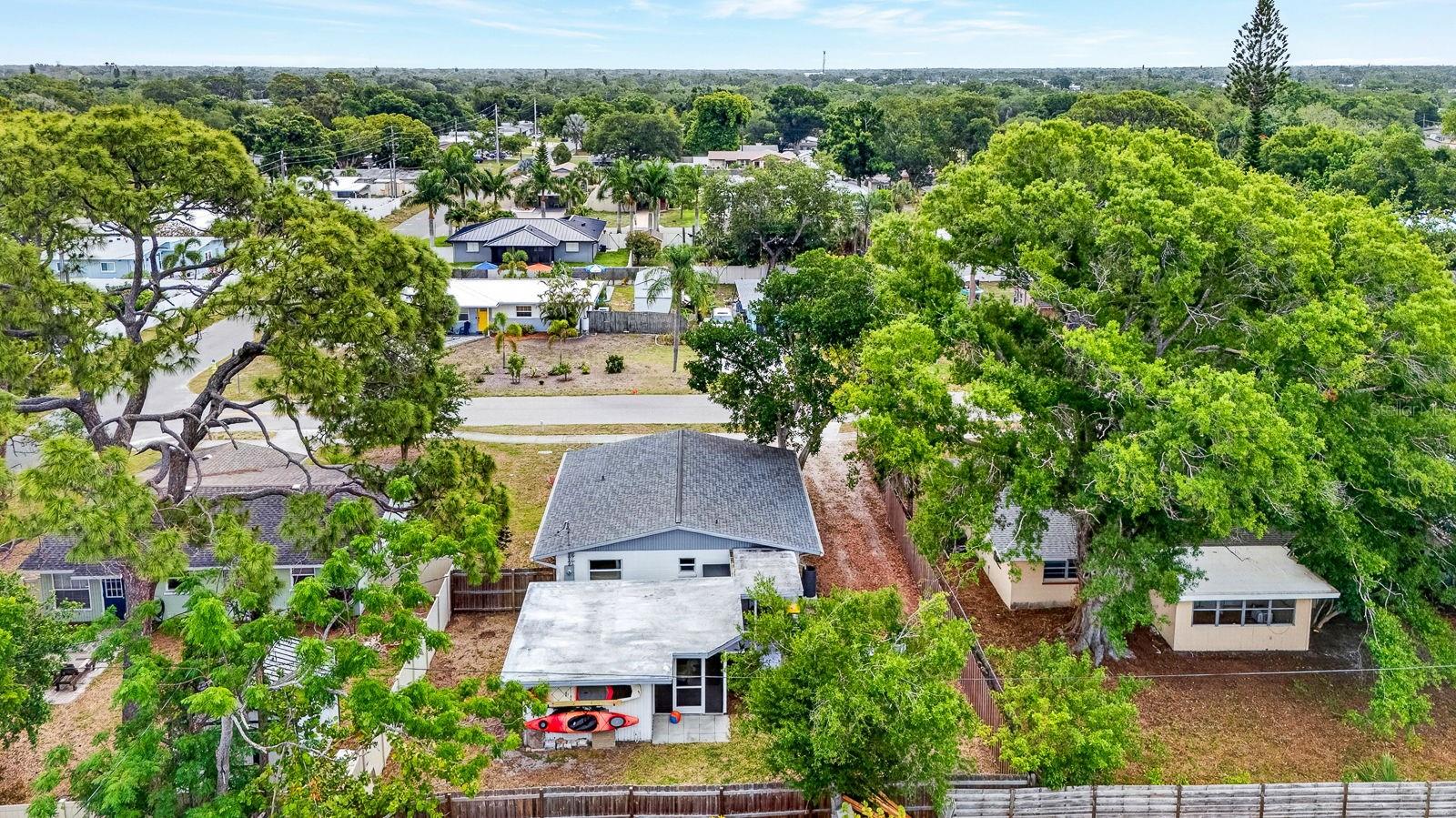 ROBIN HOOD WOODS - Residential